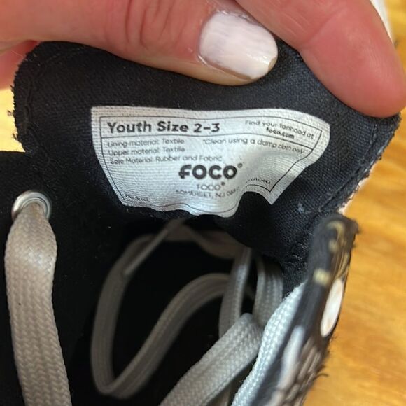 Youth FOCO Black New Orleans Saints Repeat Wordmark High Top Canvas Sneakers - Picture 6 of 8